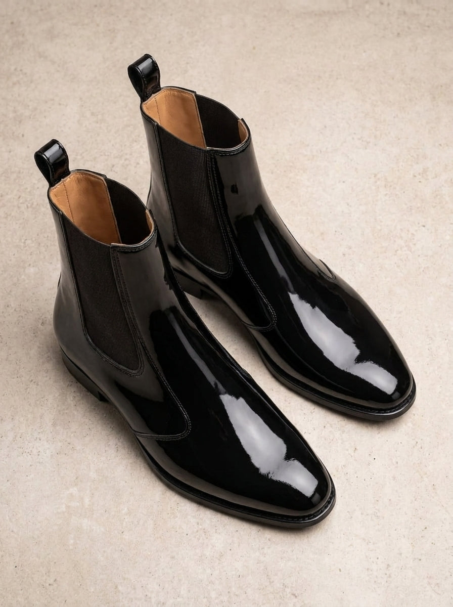 Shadow | Men's black patent leather Chelsea boots with elastic side panels | D.