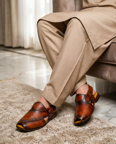 Pashtooni D. men's handmade leather Peshawari chappal brown Pakistan
